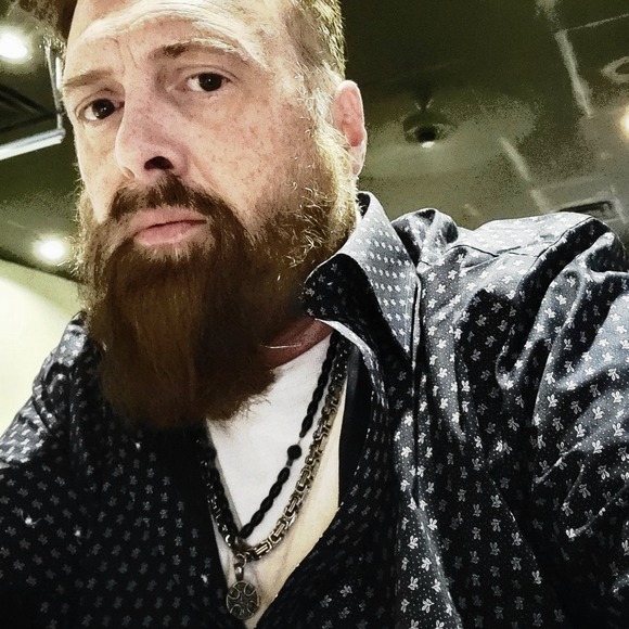 troysouza40